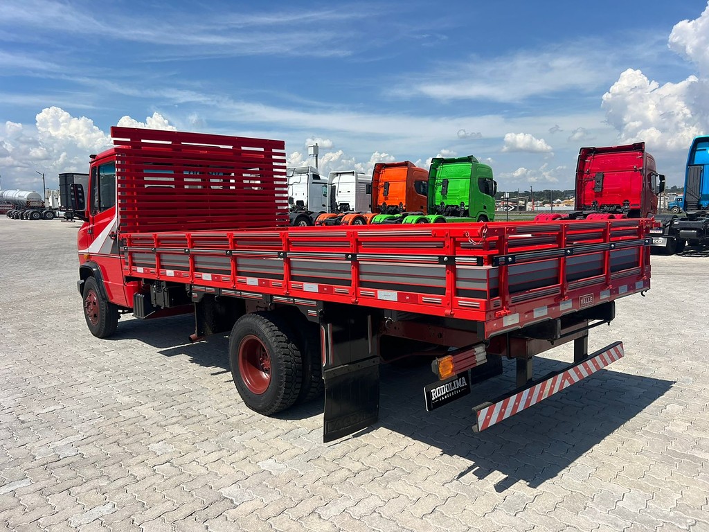 Caminhão MERCEDES BENZ MB 709 Carga Seca ANO 1995 de Rodolima Caminhoes no Paraná