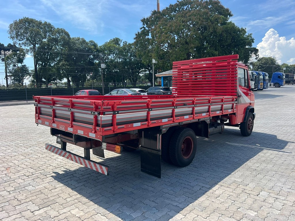 Caminhão MERCEDES BENZ MB 709 Carga Seca ANO 1995 de Rodolima Caminhoes no Paraná