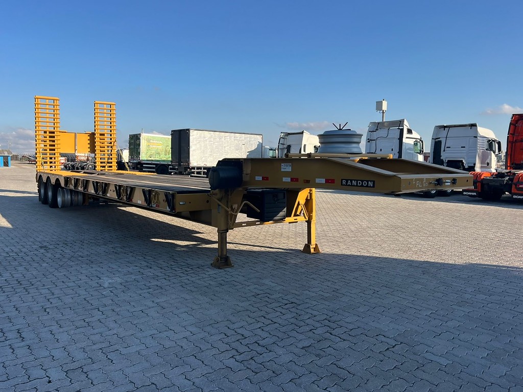 Carreta SEMI-REBOQUE PRANCHA Randon ANO 2025 3 Eixos de Rodolima Caminhoes no Paraná