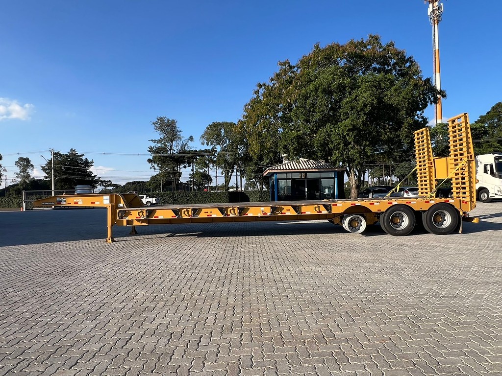 Carreta SEMI-REBOQUE PRANCHA Randon ANO 2025 3 Eixos de Rodolima Caminhoes no Paraná