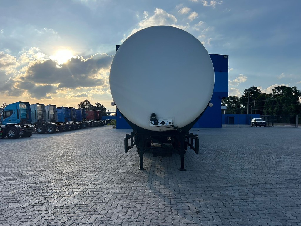 Carreta BITREM 9 EIXOS TANQUE AÇO Gotti ANO 2019 9 Eixos de Rodolima Caminhoes no Paraná