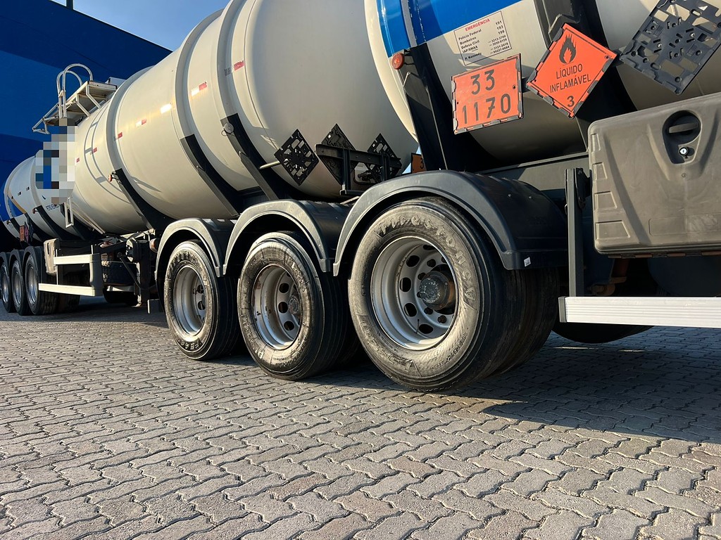 Carreta BITREM 9 EIXOS TANQUE AÇO Gotti ANO 2019 9 Eixos de Rodolima Caminhoes no Paraná