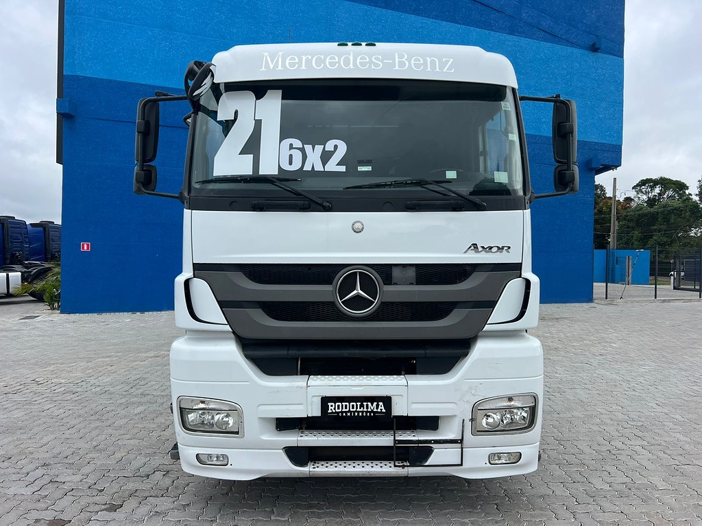 Caminhão MERCEDES BENZ MB 2544 Cavalo Mecânico ANO 2021 de Rodolima Caminhoes no Paraná