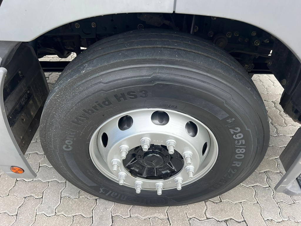 Caminhão MERCEDES BENZ MB 2544 Cavalo Mecânico ANO 2021 de Rodolima Caminhoes no Paraná