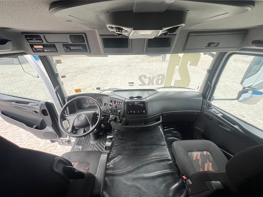 Caminhão MERCEDES BENZ MB 2544 Cavalo Mecânico ANO 2021 de Rodolima Caminhoes no Paraná