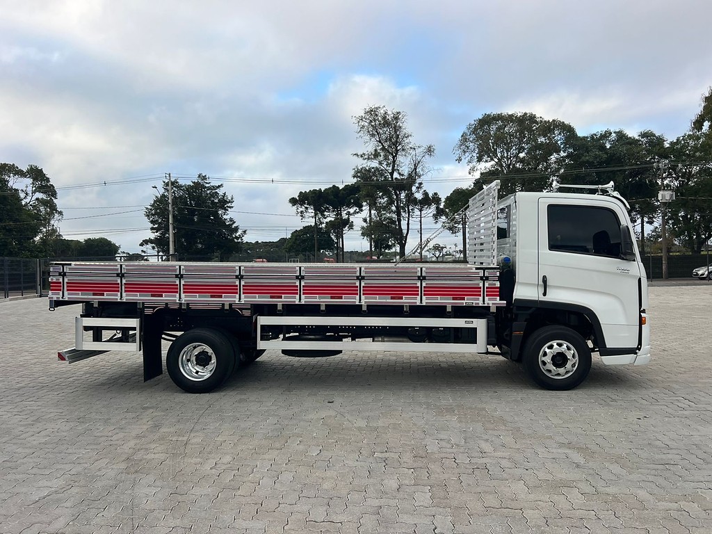 Caminhão VOLKSWAGEN VW 11180 Carroceria ANO 2023 de Rodolima Caminhoes no Paraná