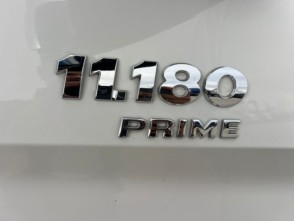 Caminhão VOLKSWAGEN VW 11180 Carroceria ANO 2023 de Rodolima Caminhoes no Paraná