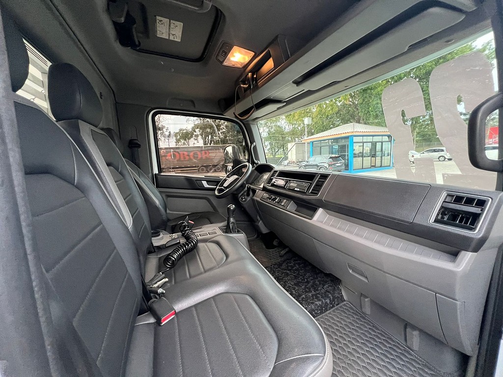 Caminhão VOLKSWAGEN VW 11180 Carroceria ANO 2023 de Rodolima Caminhoes no Paraná