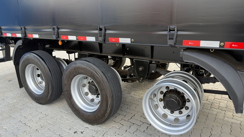 Carreta SEMI-REBOQUE BAU SIDER Randon ANO 2026 3 Eixos de Rodolima Caminhoes no Paraná