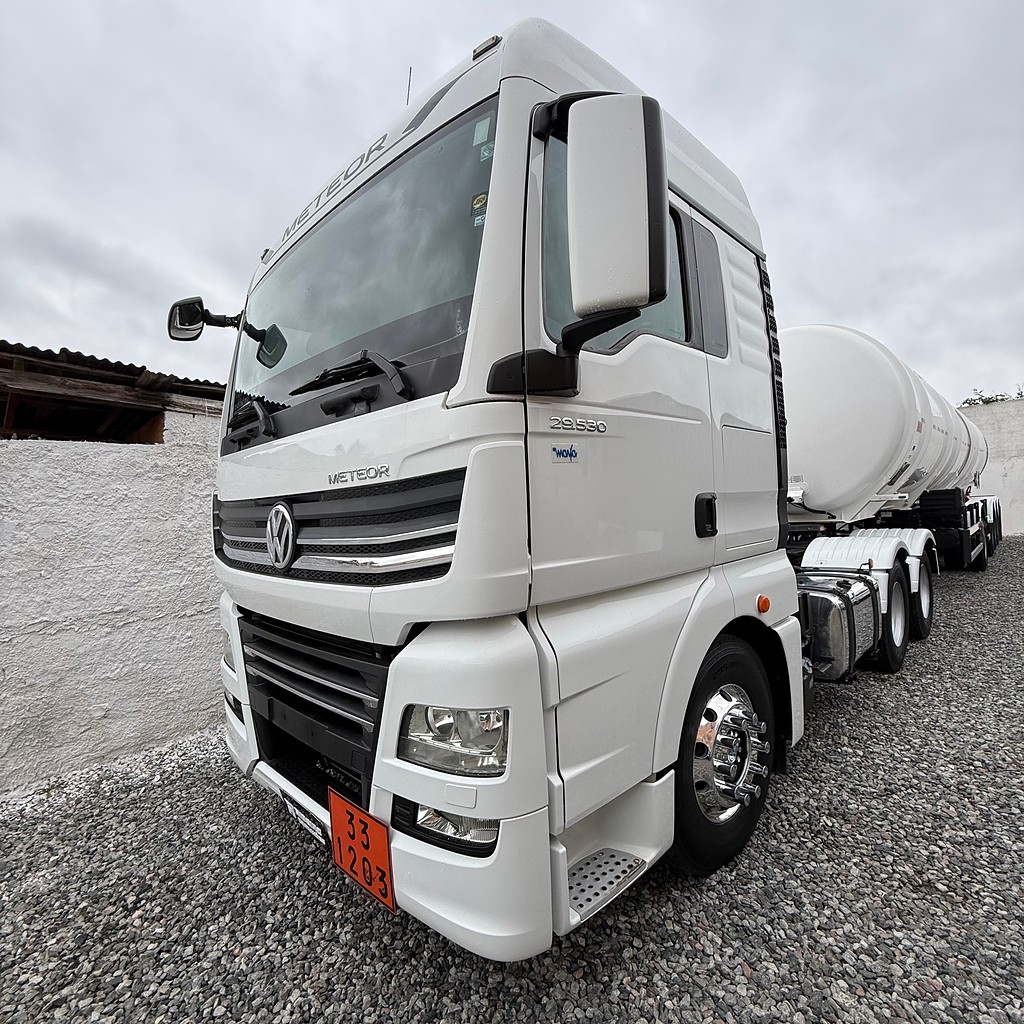 Caminhão VOLKSWAGEN METEOR 29530 Cavalo Mecânico ANO 2023 de Ribeiro Caminhões no Paraná