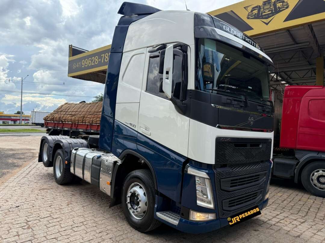 Caminhão VOLVO FH 460 Cavalo Mecânico ANO 2020 de Jr Pesados no Paraná