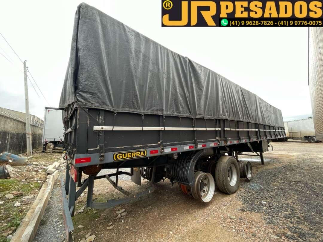 Carreta SEMI-REBOQUE GRANELEIRO Guerra ANO 2001 3 Eixos de Jr Pesados no Paraná