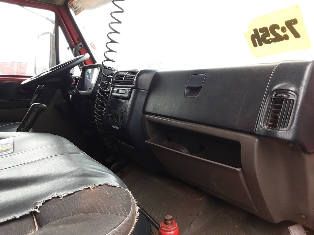 Caminhão VOLKSWAGEN VW 9-160 Baú Bebidas ANO 2014 de Renato Vamos Seminovos em São Paulo