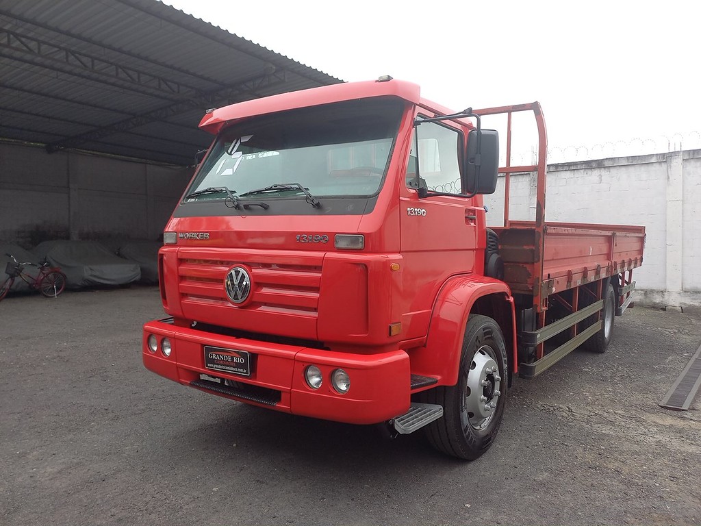 Caminhão VOLKSWAGEN VW 13190 Carroceria ANO 2015 de Renato Vamos Seminovos em São Paulo