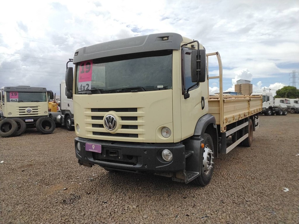 Caminhão VOLKSWAGEN VW 15190 Carroceria ANO 2019 de Renato Vamos Seminovos em São Paulo