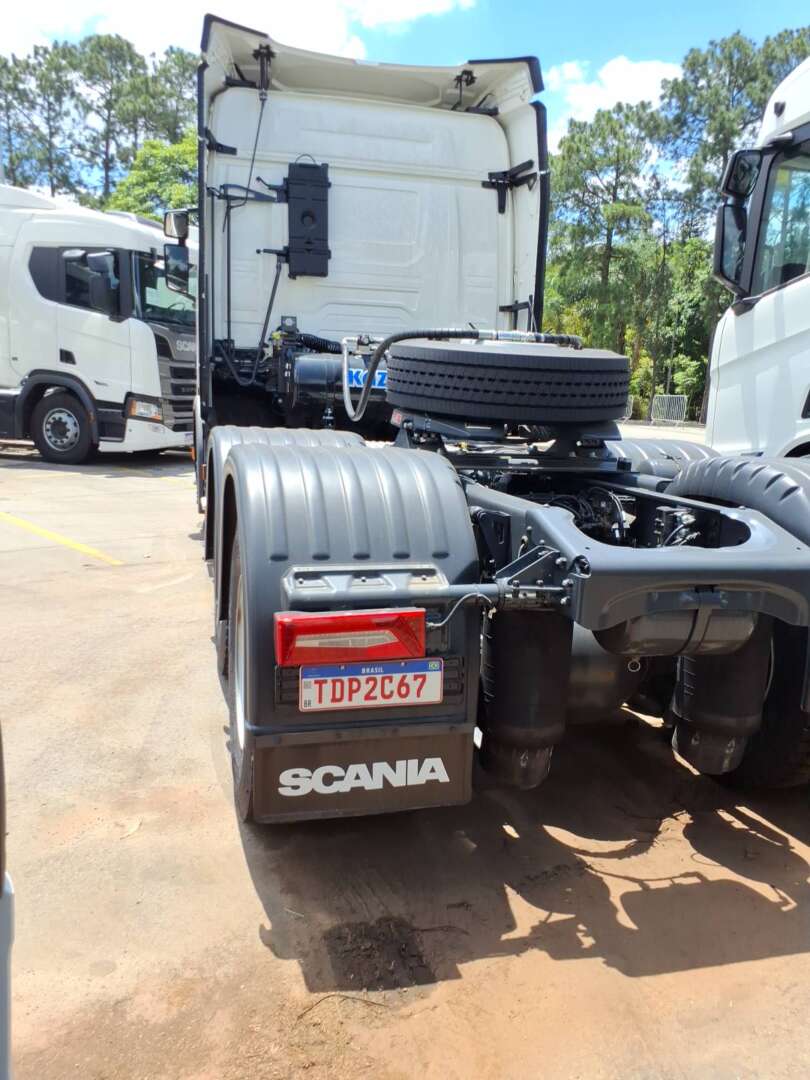 Caminhão SCANIA 560 Cavalo Mecânico ANO de Renato Vamos Seminovos em São Paulo