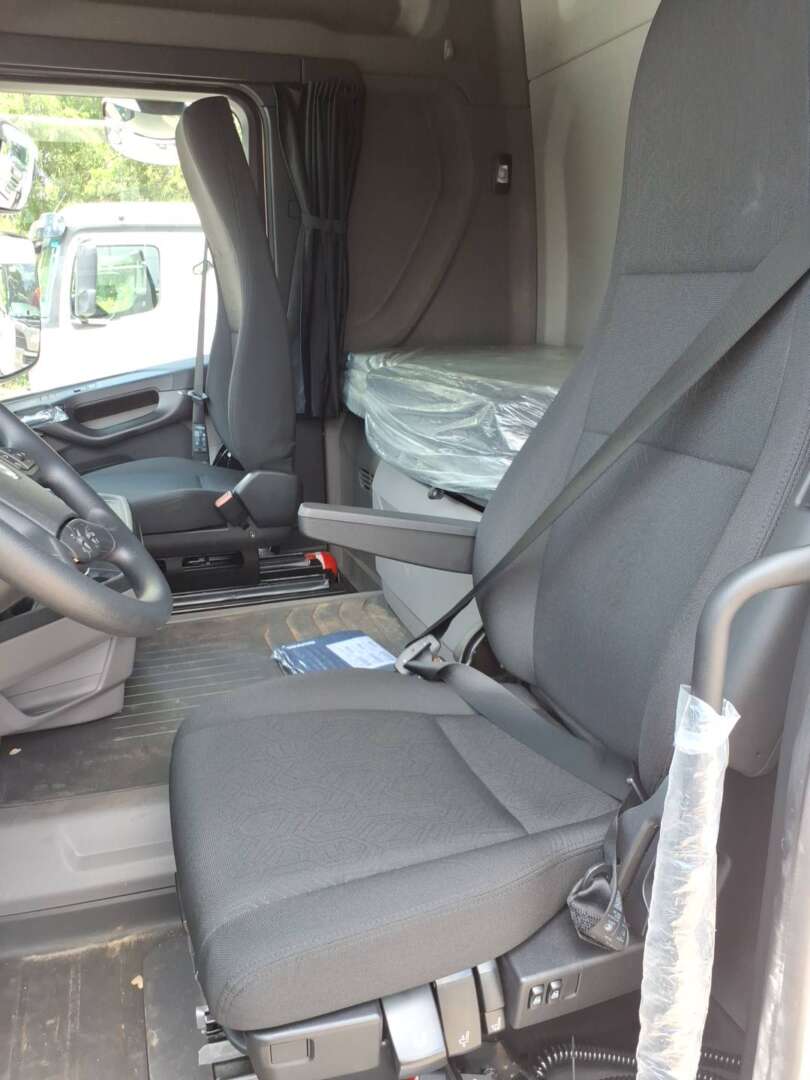 Caminhão SCANIA 560 Cavalo Mecânico ANO de Renato Vamos Seminovos em São Paulo