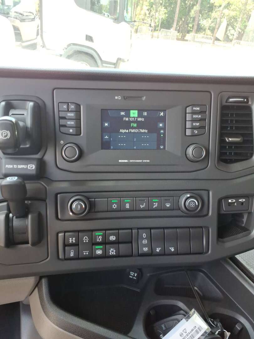 Caminhão SCANIA 560 Cavalo Mecânico ANO de Renato Vamos Seminovos em São Paulo