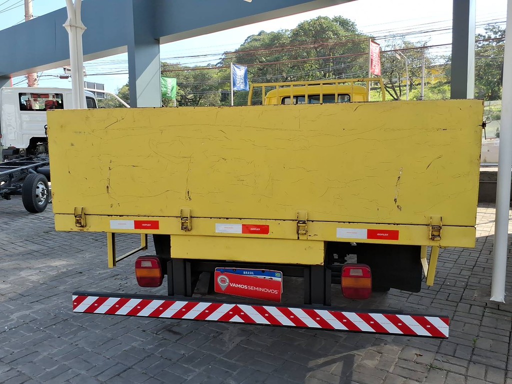 Caminhão VOLKSWAGEN VW 5140 Carroceria ANO 2007 de Renato Vamos Seminovos em São Paulo