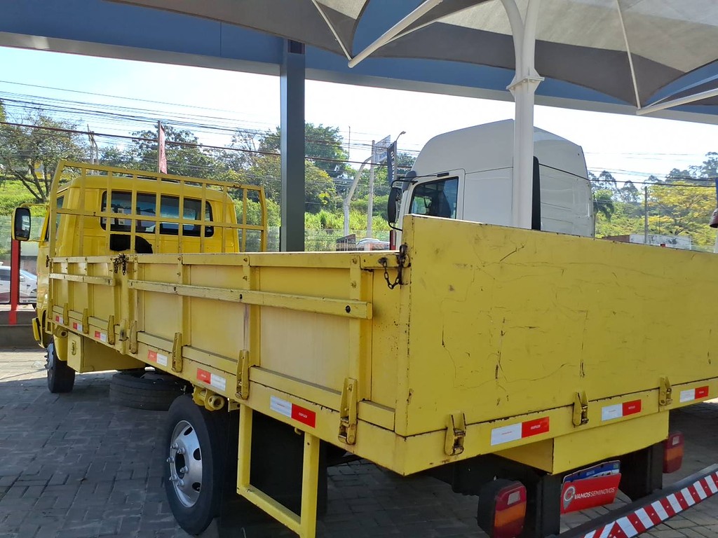 Caminhão VOLKSWAGEN VW 5140 Carroceria ANO 2007 de Renato Vamos Seminovos em São Paulo