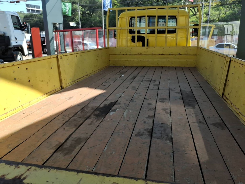 Caminhão VOLKSWAGEN VW 5140 Carroceria ANO 2007 de Renato Vamos Seminovos em São Paulo