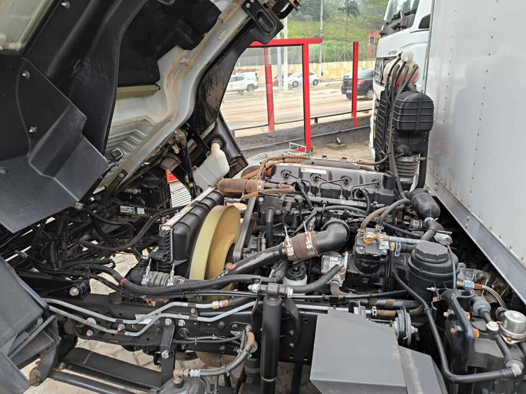 Caminhão VOLKSWAGEN VW 11180 Baú Furgão ANO 2021 de Renato Vamos Seminovos em São Paulo