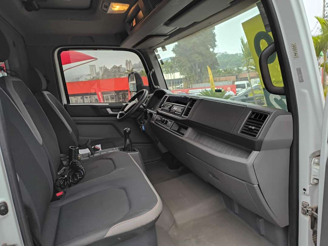 Caminhão VOLKSWAGEN VW 11180 Baú Furgão ANO 2021 de Renato Vamos Seminovos em São Paulo