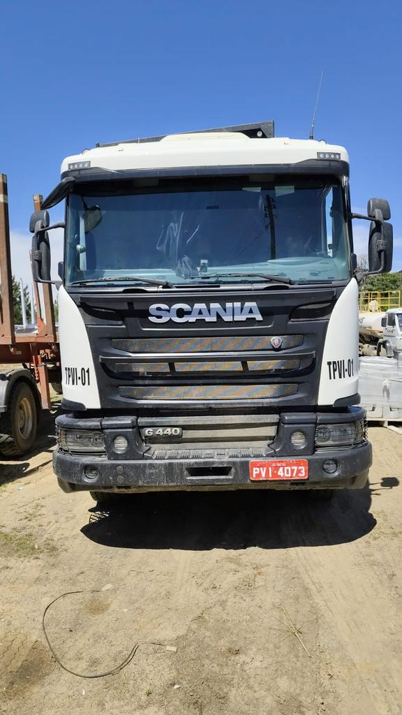 Caminhão SCANIA 440 Cavalo Mecânico ANO 2015 de Saliba Transportadora na Santa Catarina