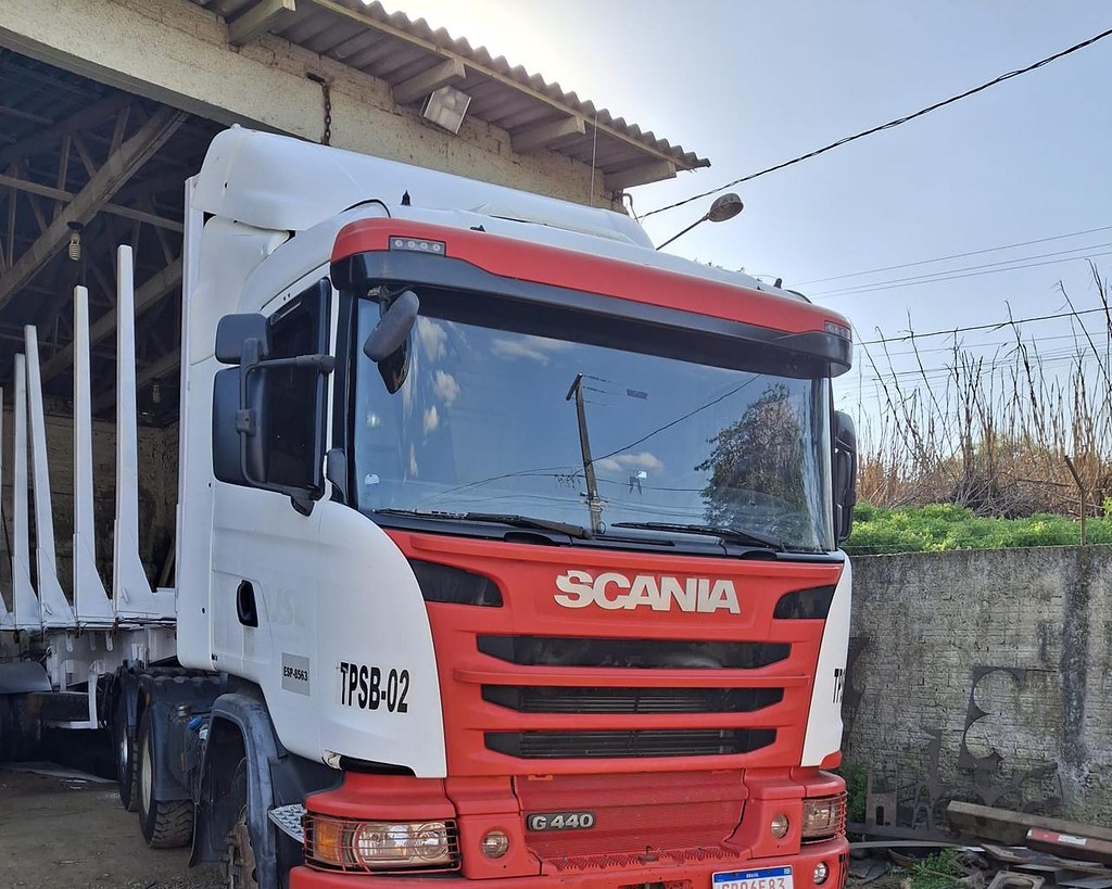 Caminhão SCANIA 440 Cavalo Mecânico ANO 2018 de Saliba Transportadora na Santa Catarina