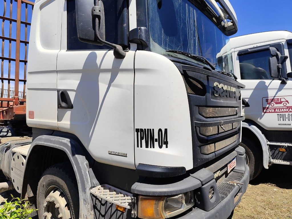 Caminhão SCANIA 440 Cavalo Mecânico ANO 2015 de Saliba Transportadora na Santa Catarina