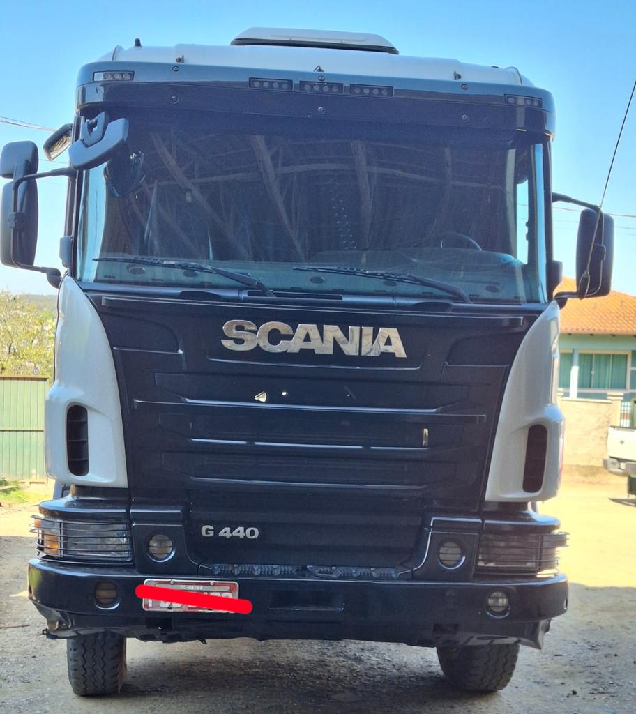 Caminhão SCANIA 440 Cavalo Mecânico ANO 2012 de Saliba Transportadora na Santa Catarina