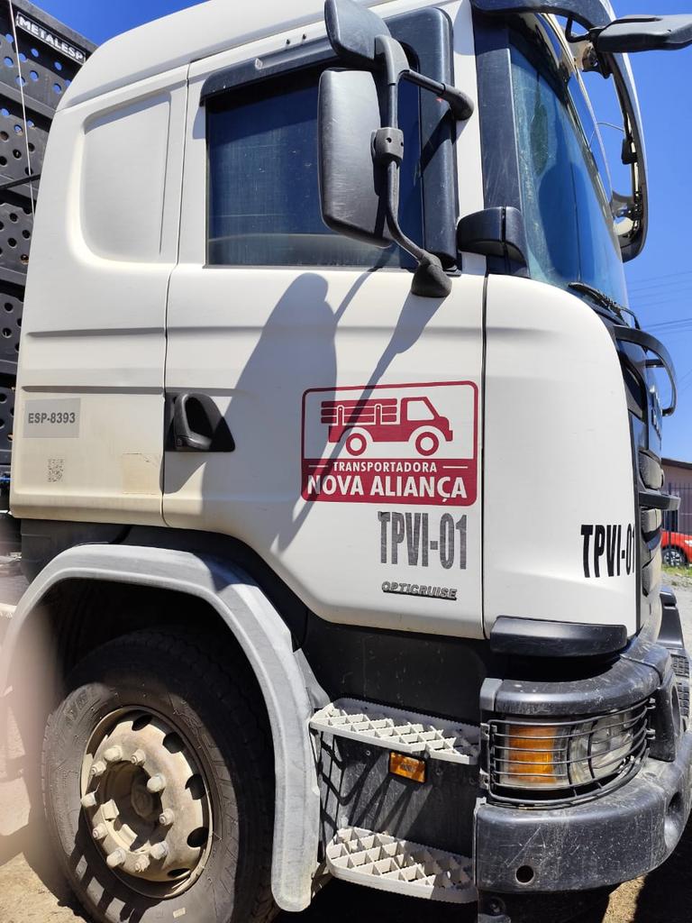 Caminhão SCANIA 440 Cavalo Mecânico ANO 2015 de Saliba Transportadora na Santa Catarina