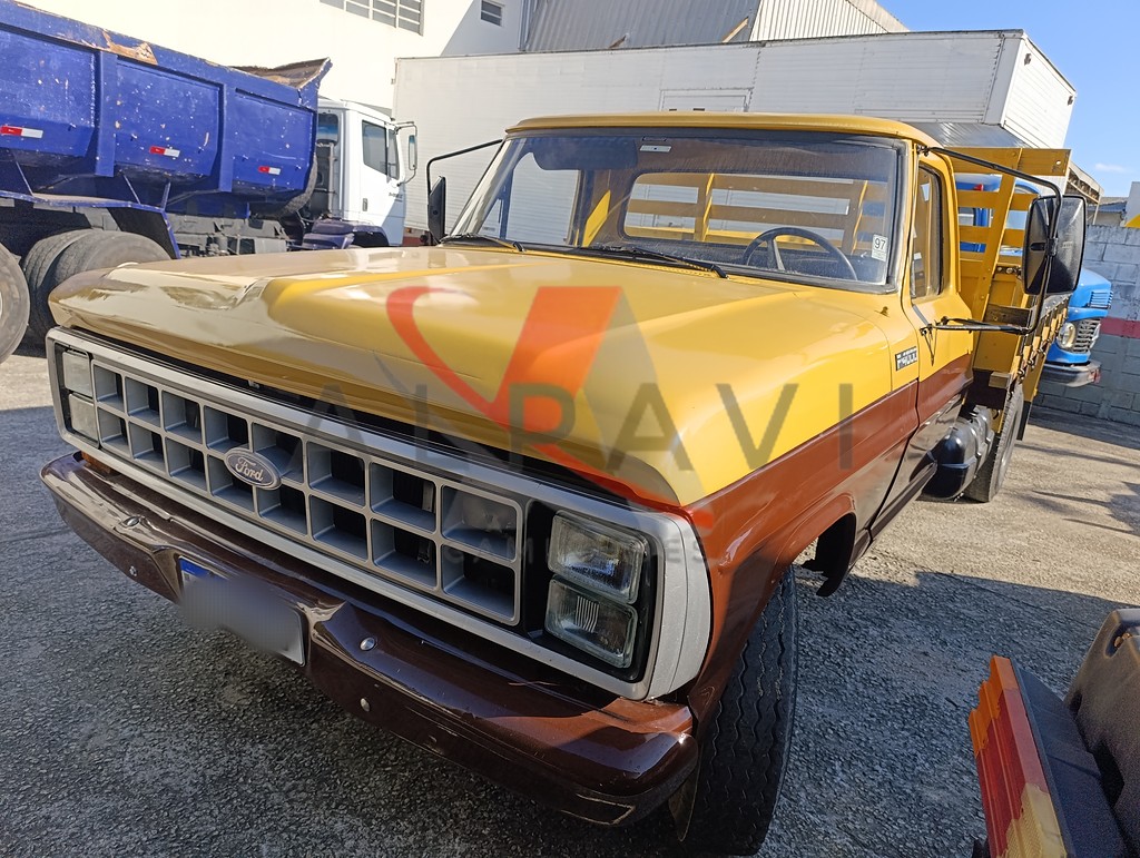 Caminhão FORD F-4000 Carroceria ANO 1984 de Alpavi Caminhões em São Paulo