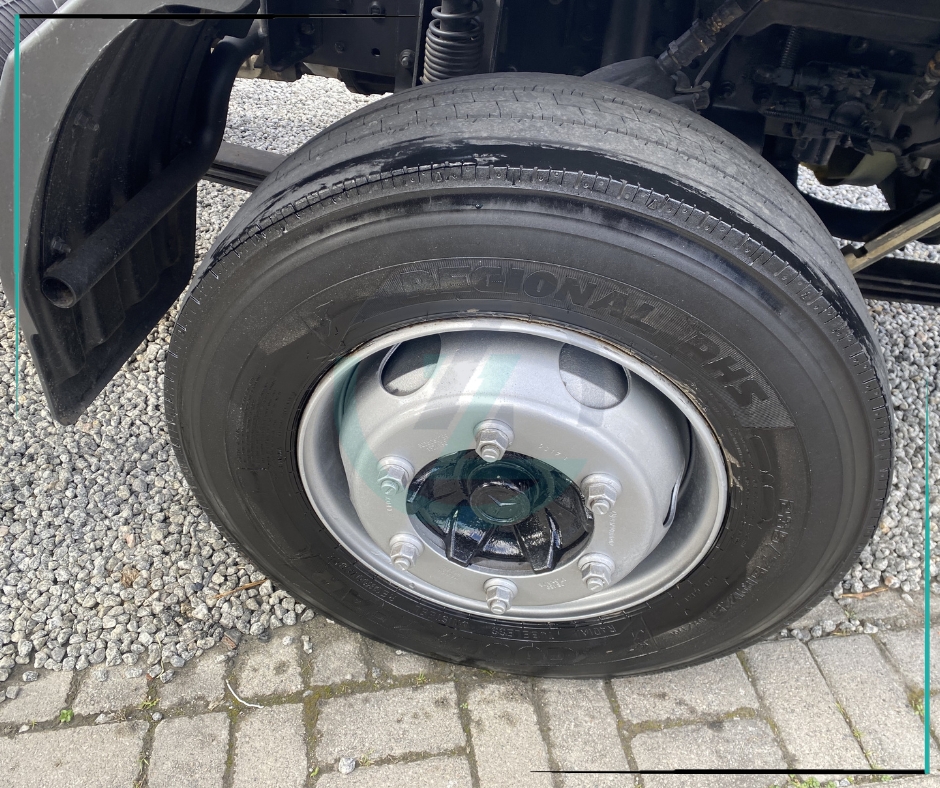 Caminhão MERCEDES BENZ MB 1016 Chassis ANO 2018 de Azzioly Caminhões em São Paulo