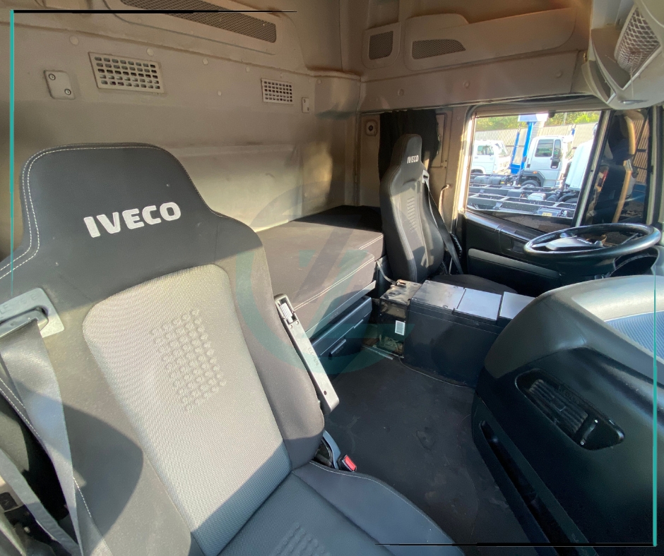 Caminhão IVECO STRALIS 480 Chassis ANO 2019 de Azzioly Caminhões em São Paulo