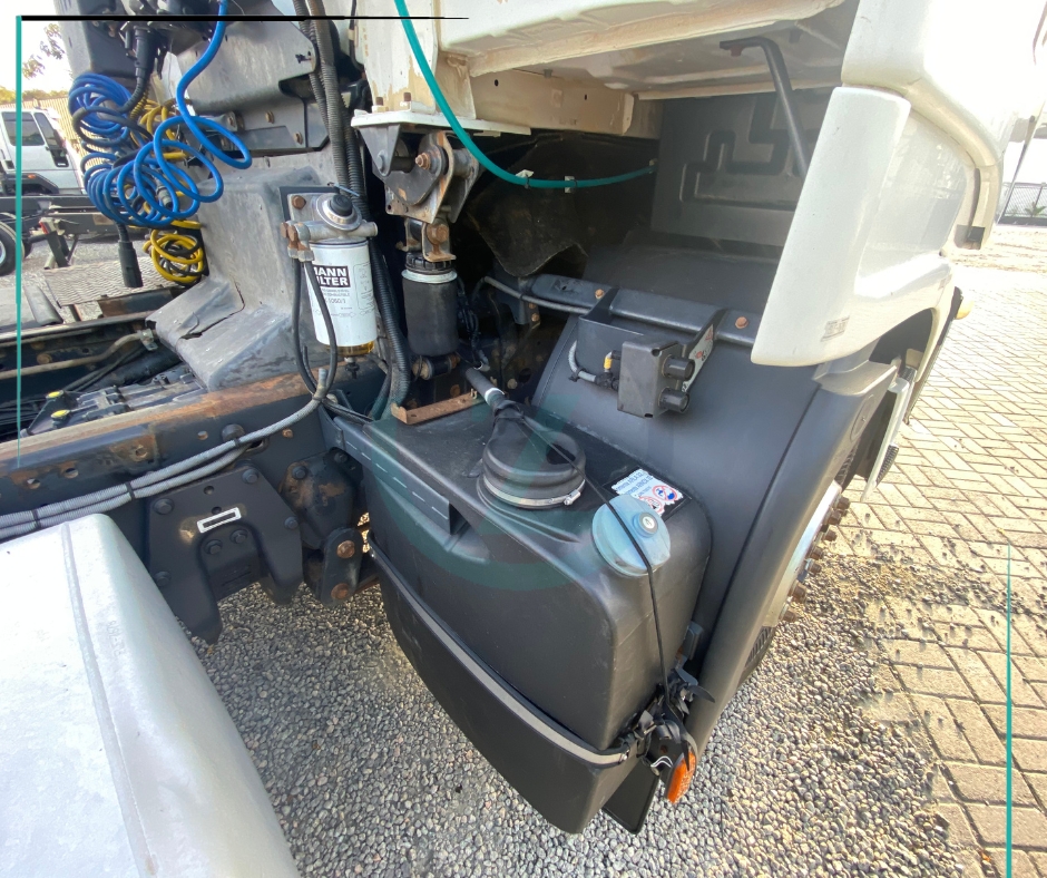 Caminhão IVECO STRALIS 480 Chassis ANO 2019 de Azzioly Caminhões em São Paulo