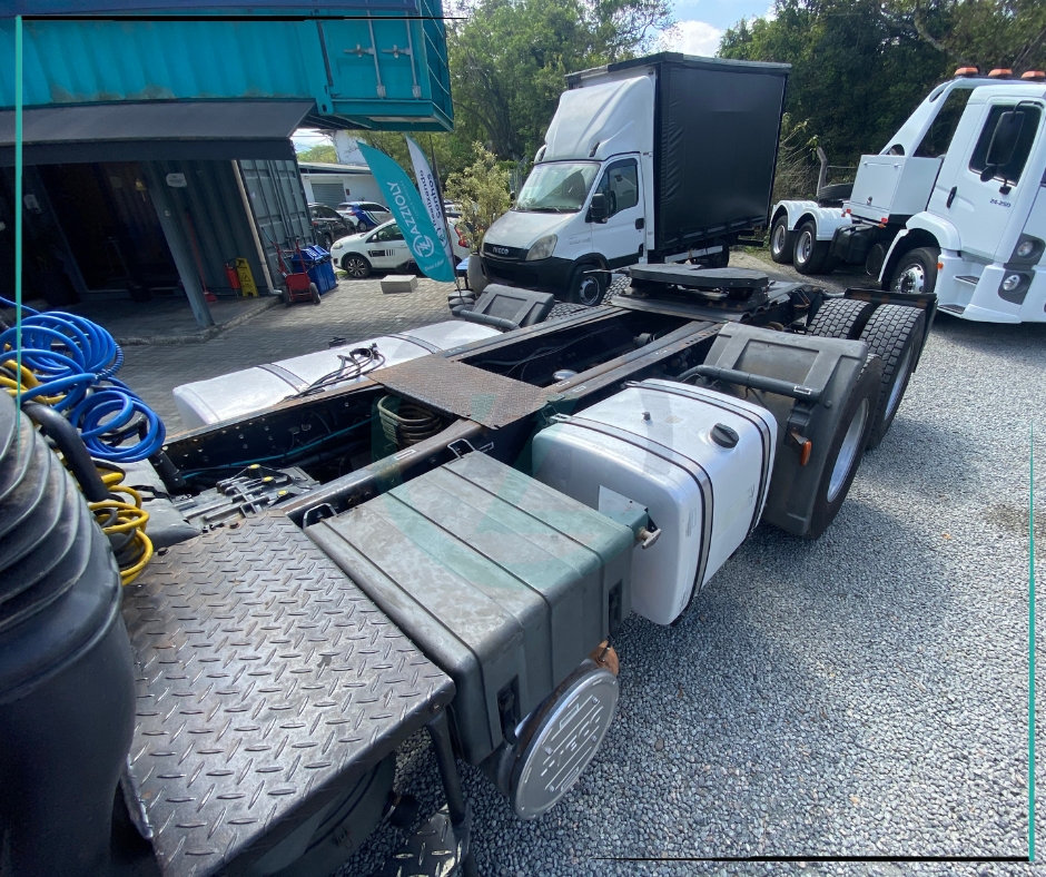 Caminhão IVECO STRALIS 480 Chassis ANO 2019 de Azzioly Caminhões em São Paulo