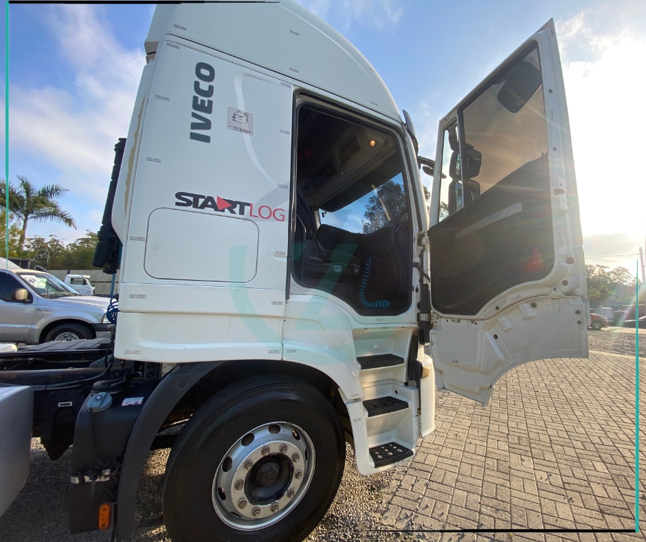 Caminhão IVECO STRALIS 480 Chassis ANO 2019 de Azzioly Caminhões em São Paulo