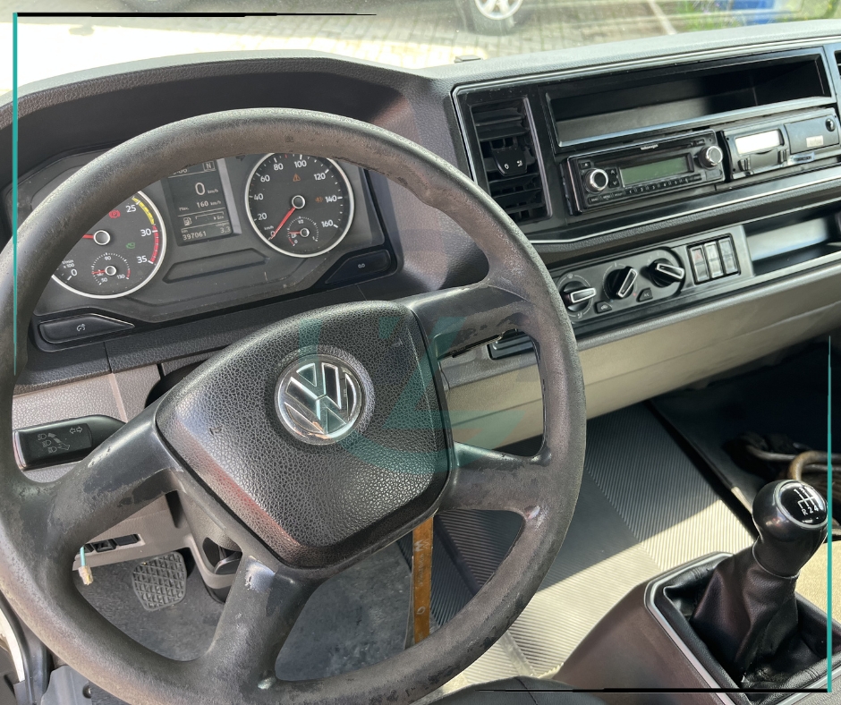 Caminhão VOLKSWAGEN VW 11180 Plataforma Guincho ANO 2020 de Azzioly Caminhões em São Paulo