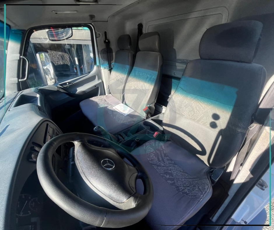 Caminhão MERCEDES BENZ MB 1016 Chassis ANO 2019 de Azzioly Caminhões em São Paulo