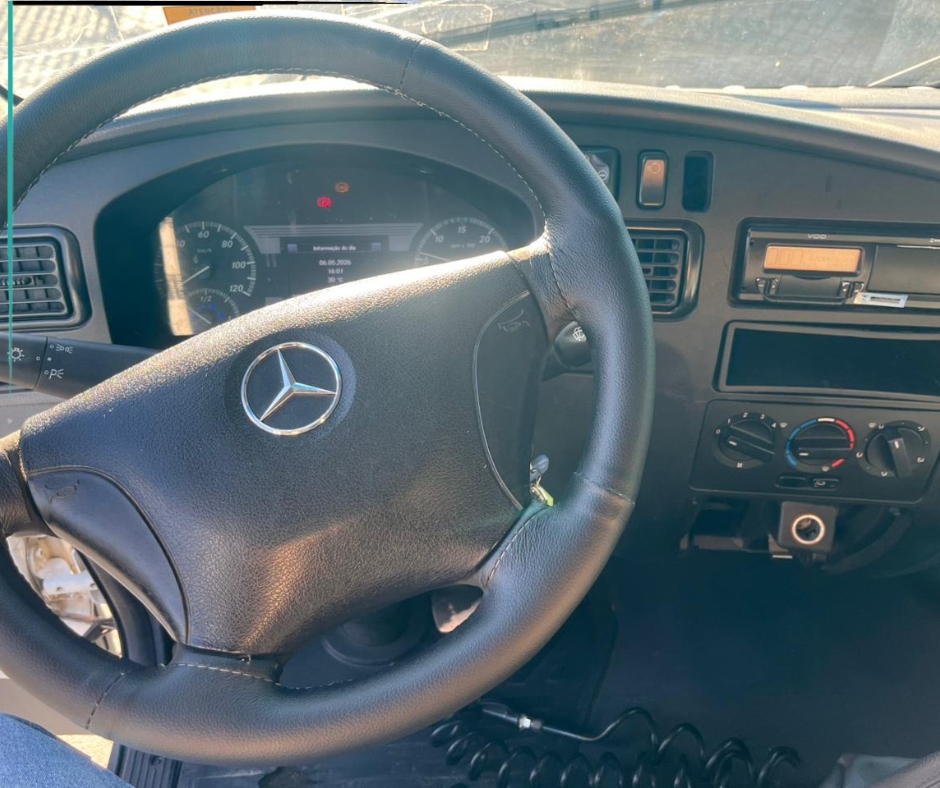 Caminhão MERCEDES BENZ MB 1016 Chassis ANO 2019 de Azzioly Caminhões em São Paulo
