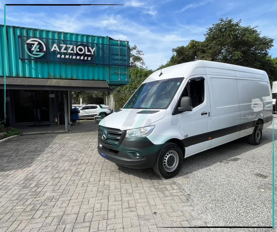 Caminhão MERCEDES BENZ SPRINTER Baú Furgão ANO 2025 de Azzioly Caminhões em São Paulo
