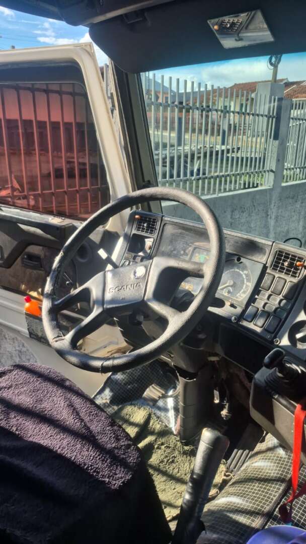 Caminhão SCANIA 113 360 Chassis ANO 1994 de Grudtner Caminhoes na Santa Catarina