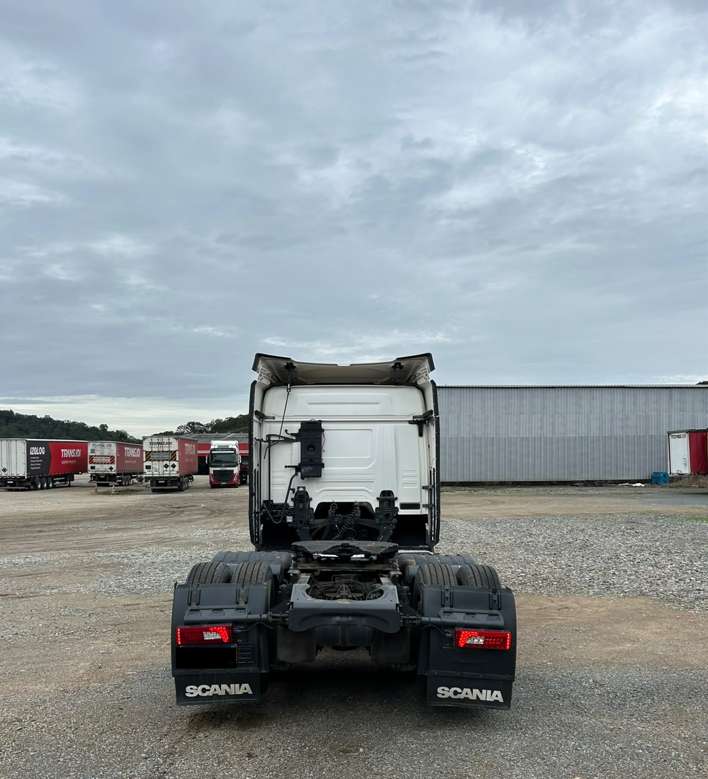 Caminhão SCANIA 360 Cavalo Mecânico ANO 2021 de Transjoi Transportes na Santa Catarina