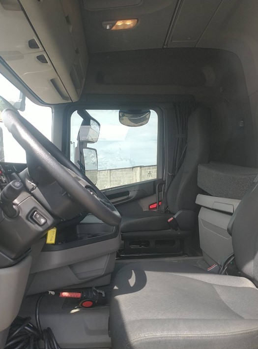 Caminhão SCANIA 450 Chassis ANO 2024 de Thiago Vamos Seminovos em São Paulo