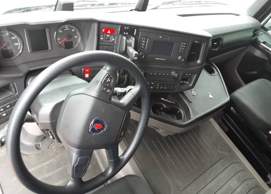 Caminhão SCANIA 450 Chassis ANO 2024 de Thiago Vamos Seminovos em São Paulo