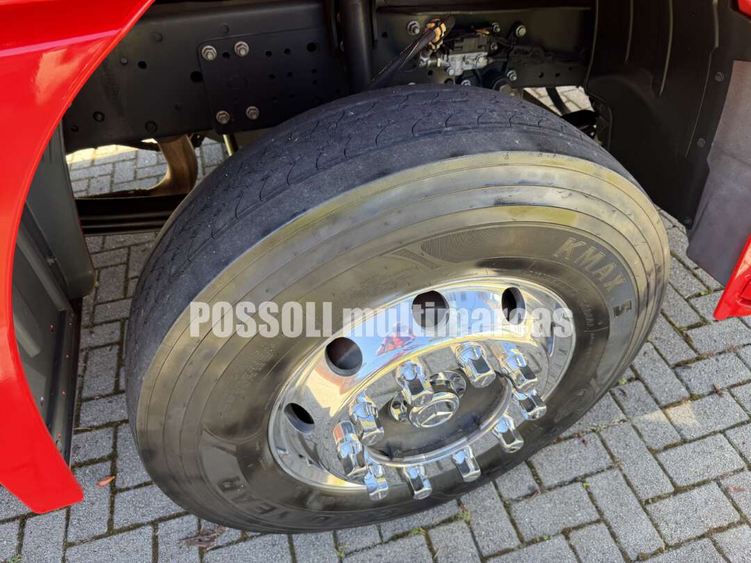 Caminhão MERCEDES BENZ MB 2430 Baú Furgão ANO 2022 de Possoli Multimarcas no Paraná