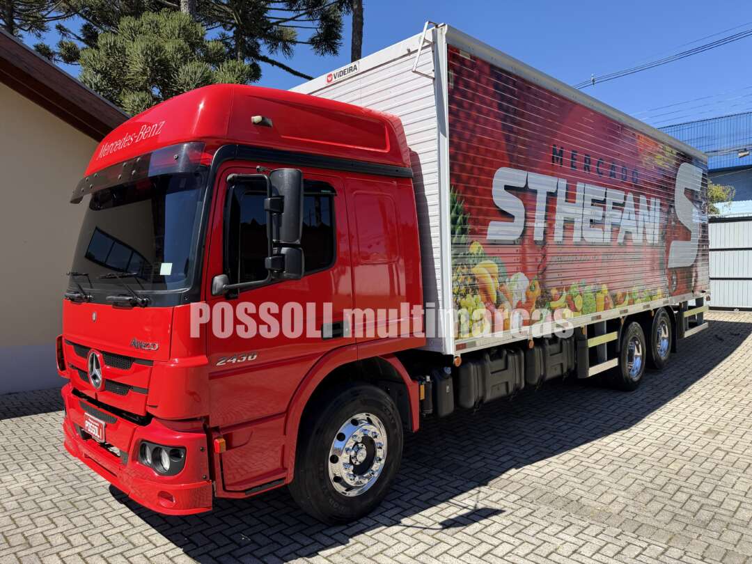 Caminhão MERCEDES BENZ MB 2430 Baú Furgão ANO 2022 de Possoli Multimarcas no Paraná