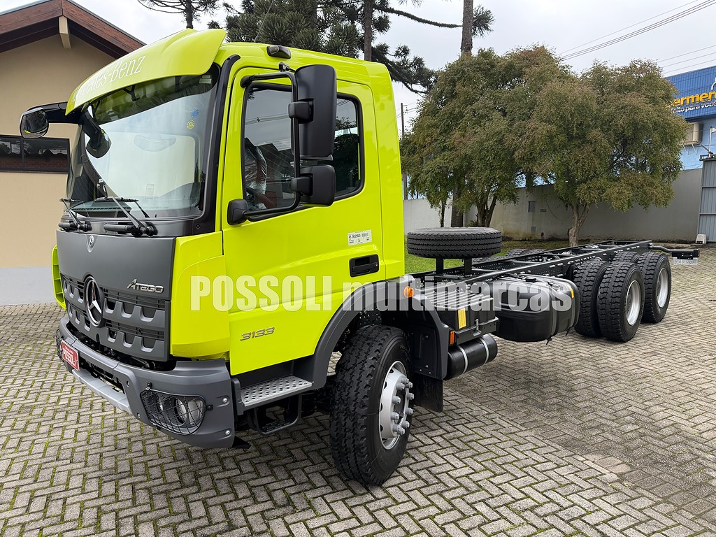 Caminhão MERCEDES BENZ MB 3133 Chassis ANO 2025 de Possoli Multimarcas no Paraná