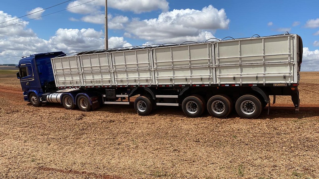 Caminhão SCANIA 480 Conjunto Cavalo + Carreta ANO 2013 de Puchalski Implementos no Paraná